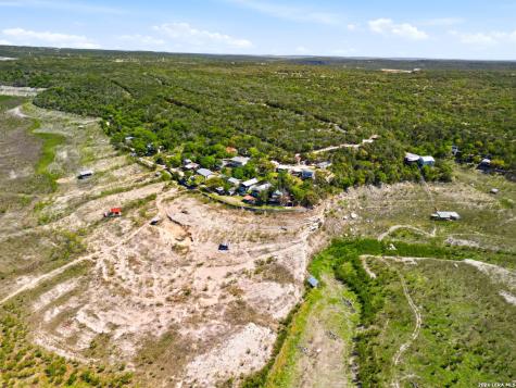 846 Private Road 260 W Mico TX 78056