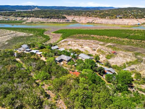 846 Private Road 260 W Mico TX 78056