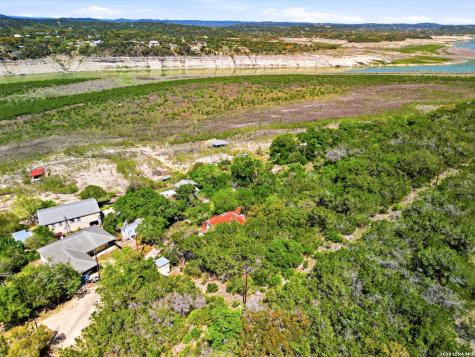 846 Private Road 260 W Mico TX 78056