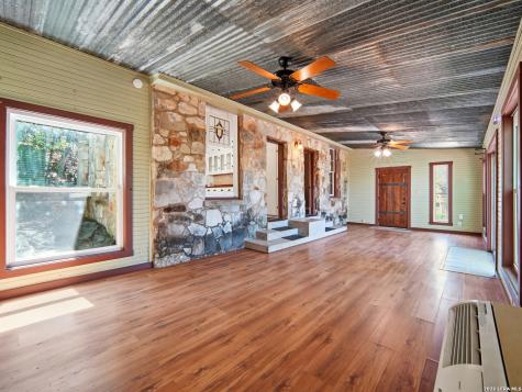 846 Private Road 260 W Mico TX 78056