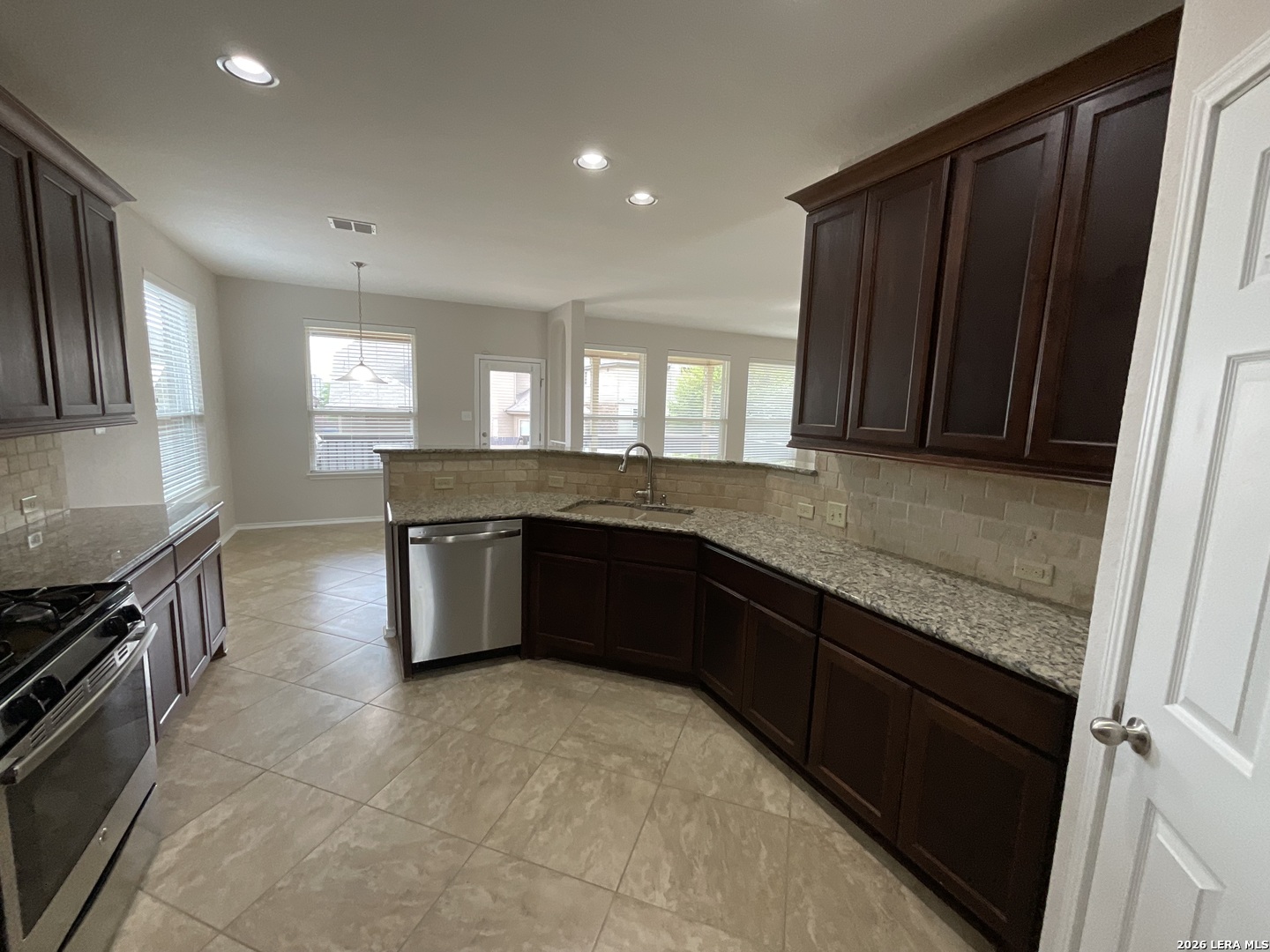 12422 Red Maple San Antonio TX 78253