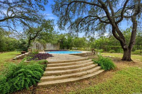 2939 Rolling Oaks Drive New Braunfels TX 78132