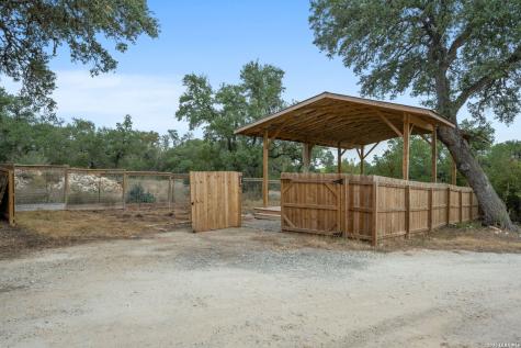 2939 Rolling Oaks Drive New Braunfels TX 78132