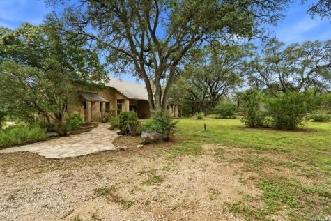 2939 Rolling Oaks Drive New Braunfels TX 78132