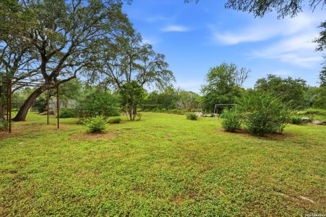 2939 Rolling Oaks Drive New Braunfels TX 78132