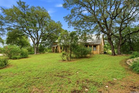 2939 Rolling Oaks Drive New Braunfels TX 78132