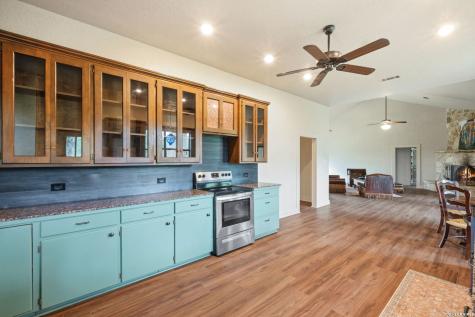 2939 Rolling Oaks Drive New Braunfels TX 78132