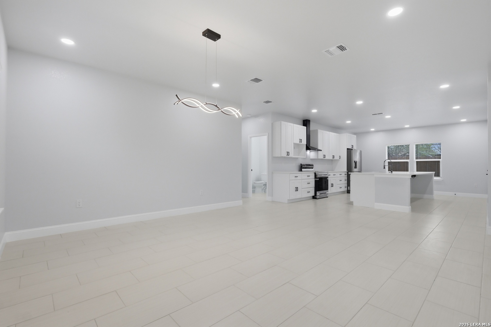 1635 E Chavaneaux San Antonio TX 78214