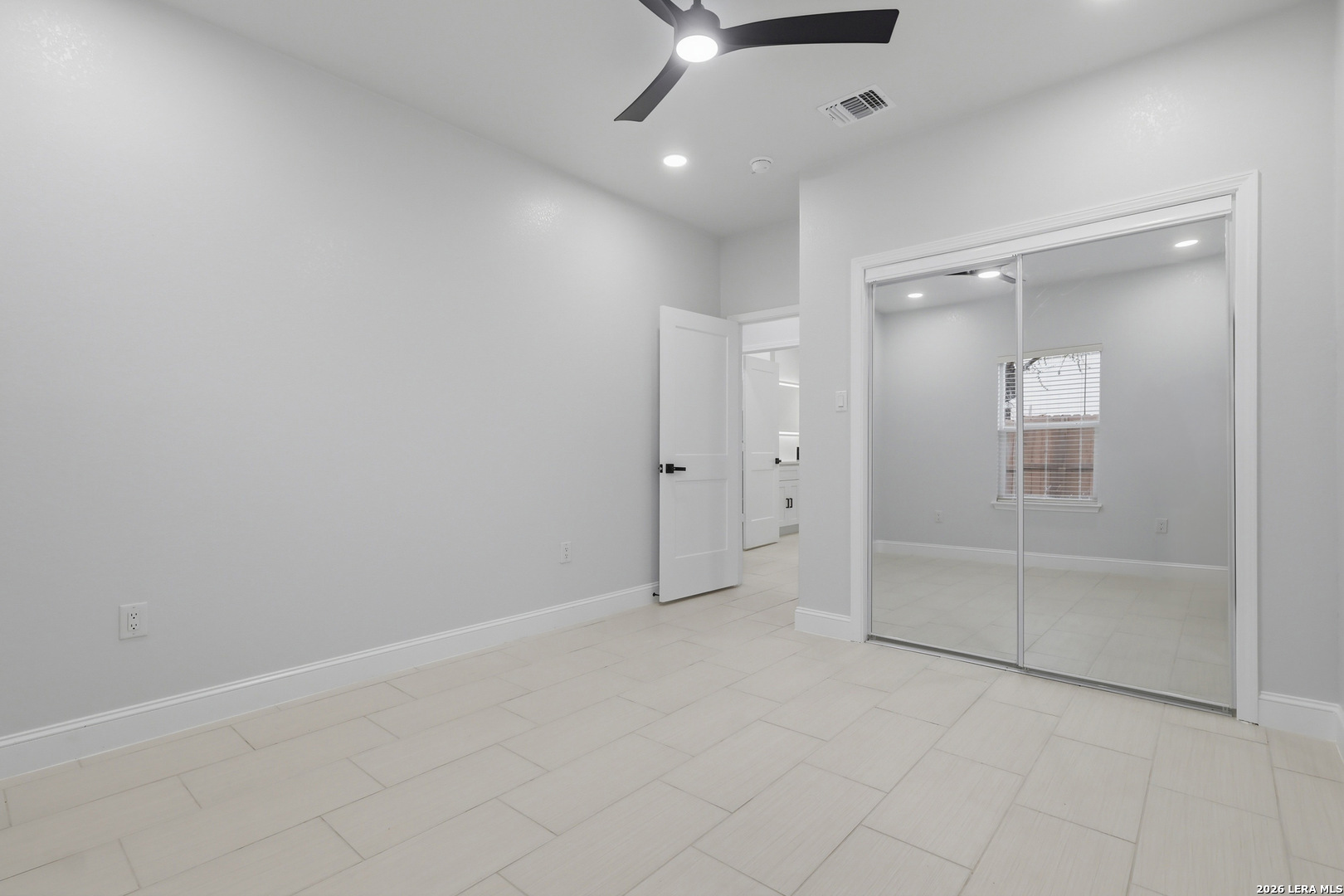 1635 E Chavaneaux San Antonio TX 78214