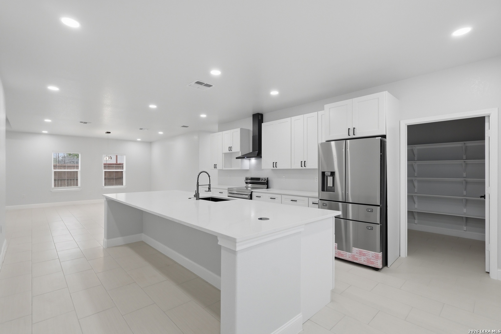 1635 E Chavaneaux San Antonio TX 78214