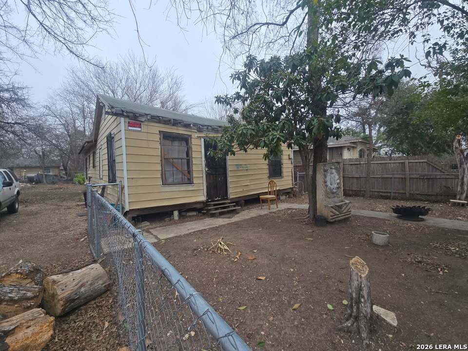 520 S San Bernardo San Antonio TX 78237