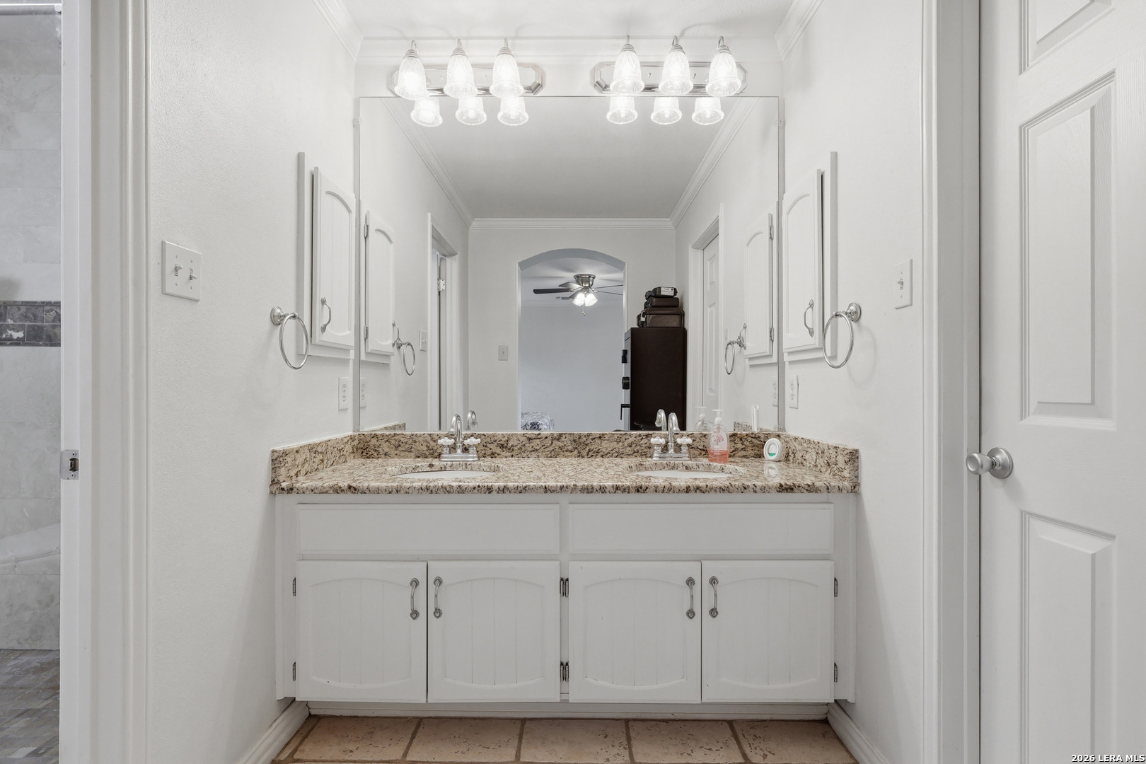 2207 Oak Bend San Antonio TX 78259