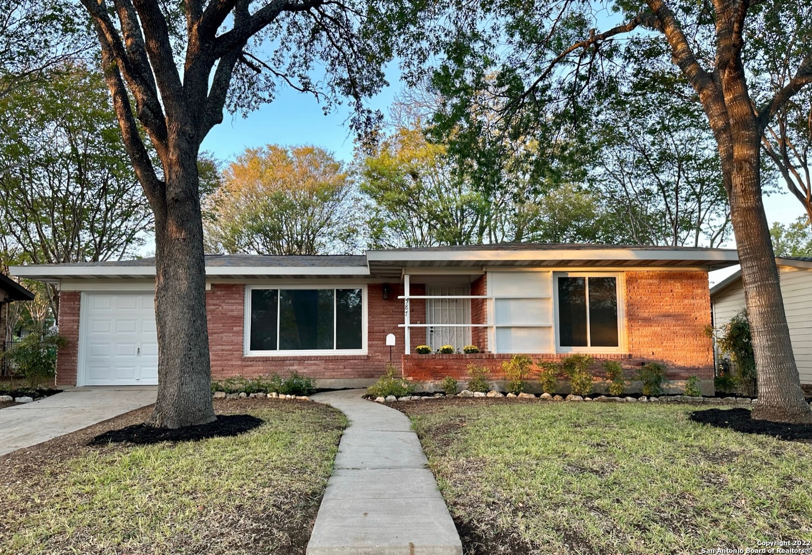 587 Lively Drive San Antonio TX 78213