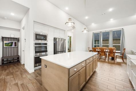120 Quiet Oak San Marcos TX 78666