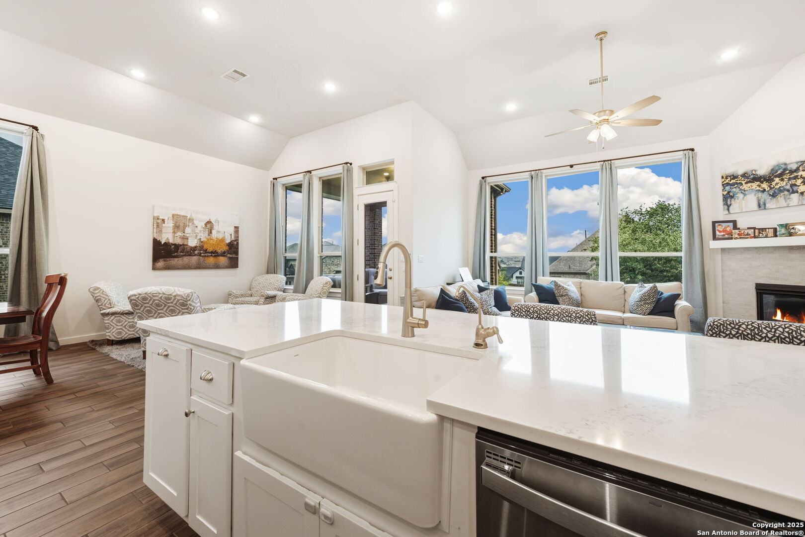 120 Quiet Oak San Marcos TX 78666