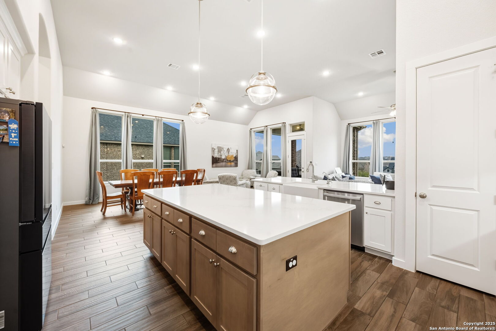 120 Quiet Oak San Marcos TX 78666