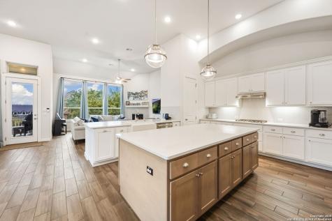120 Quiet Oak San Marcos TX 78666