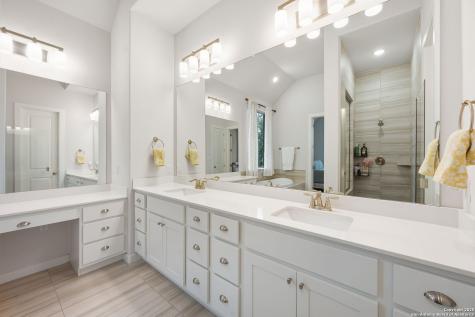 120 Quiet Oak San Marcos TX 78666