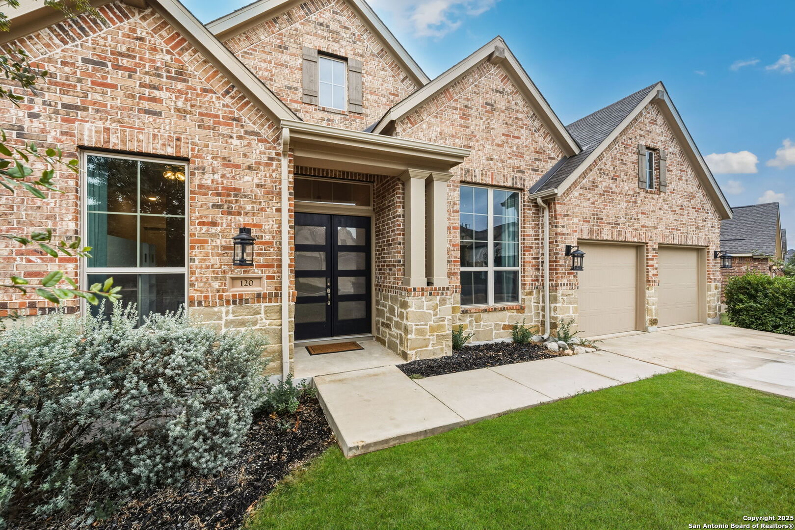 120 Quiet Oak San Marcos TX 78666