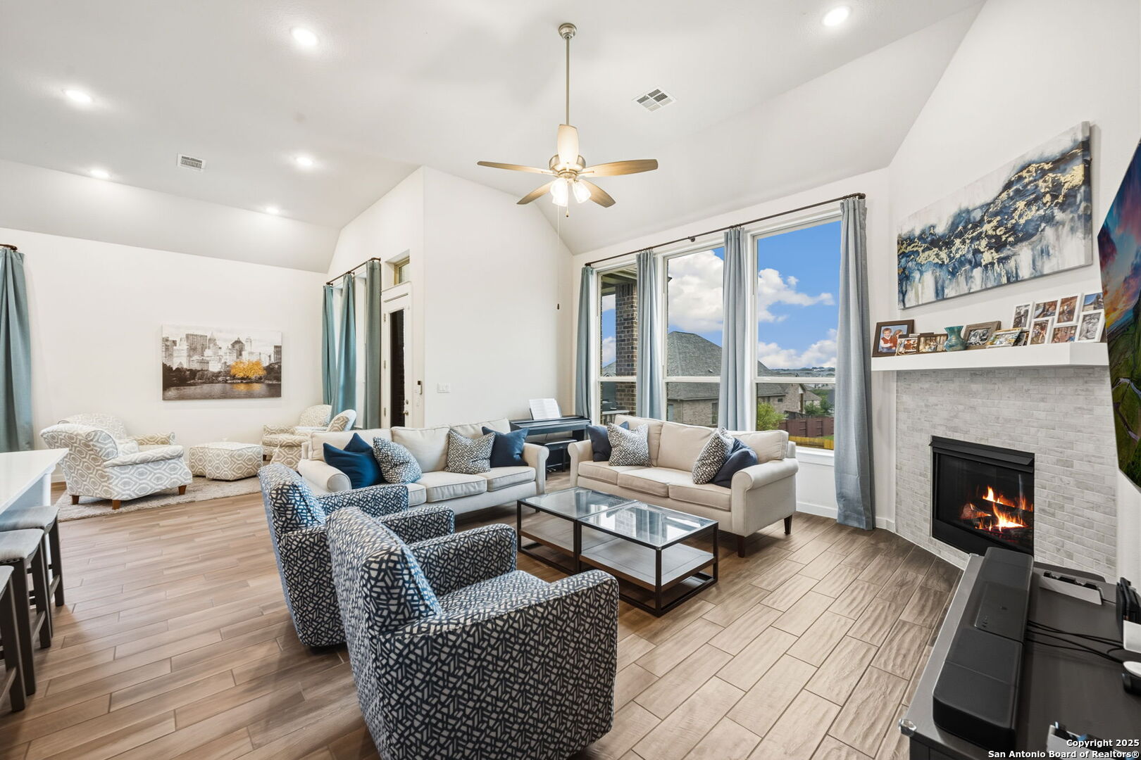 120 Quiet Oak San Marcos TX 78666