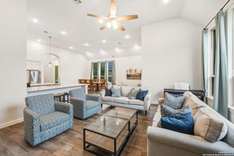 120 Quiet Oak San Marcos TX 78666