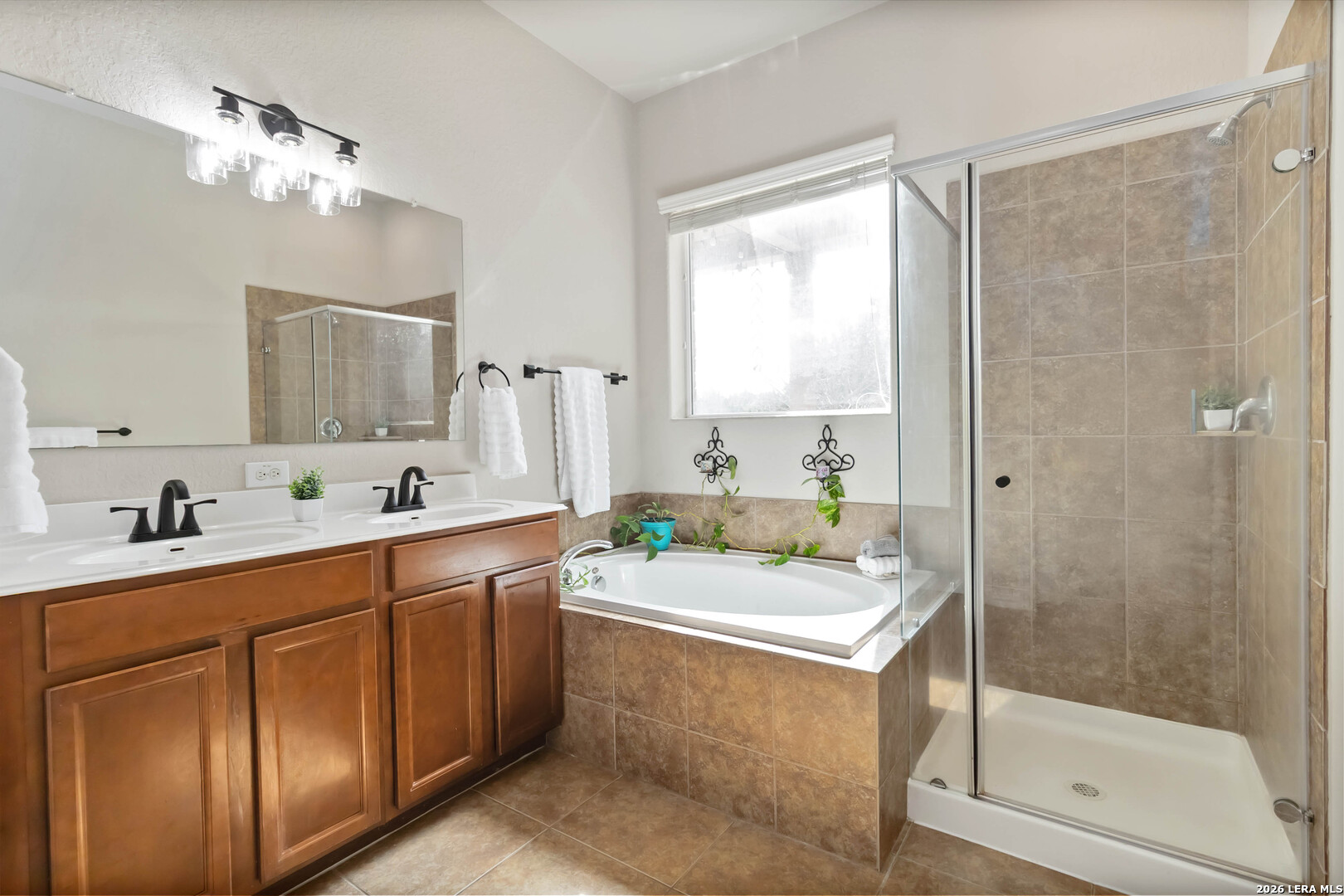 1922 Lindal Pointe San Antonio TX 78260