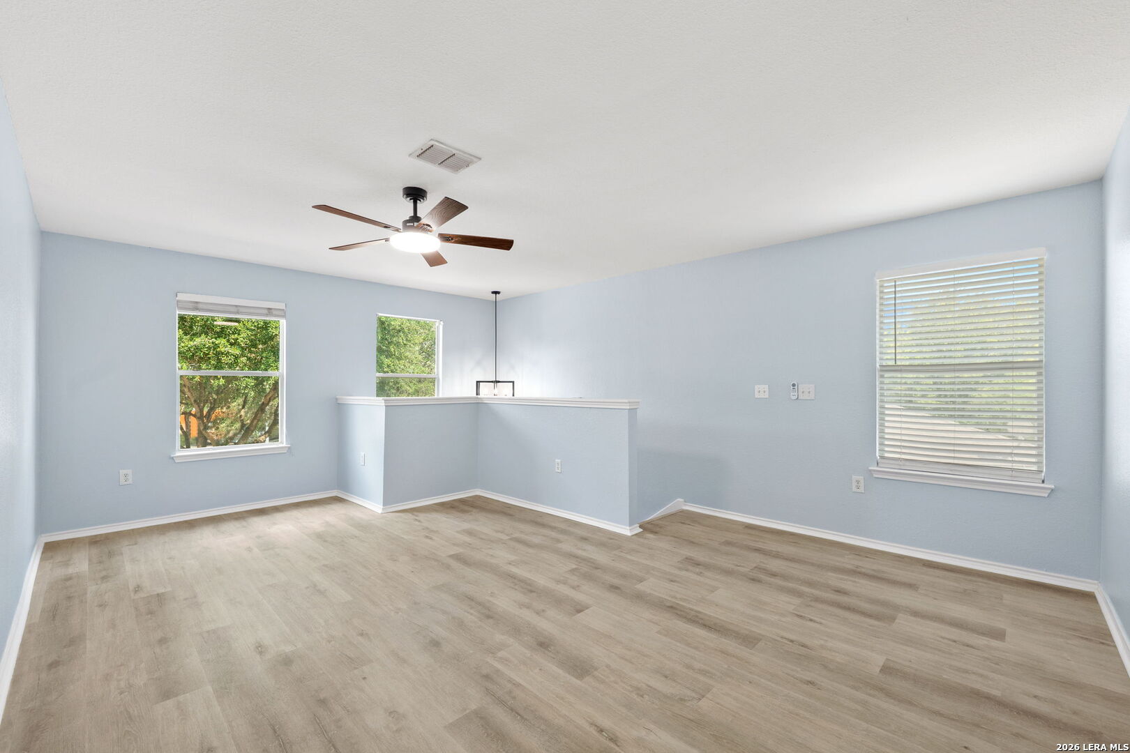 6815 Cougar Cove San Antonio TX 78242