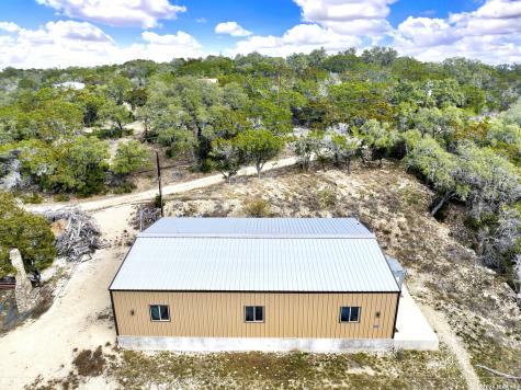 309 & 314 Sunset Lakehills TX 78063