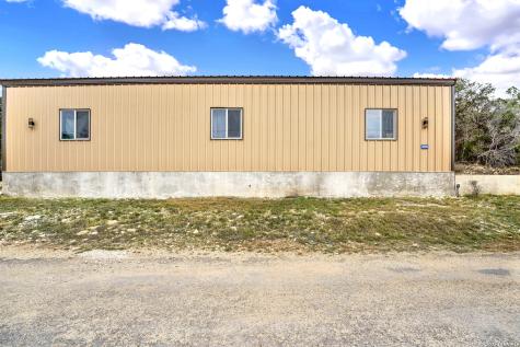 309 & 314 Sunset Lakehills TX 78063