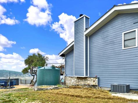 309 & 314 Sunset Lakehills TX 78063