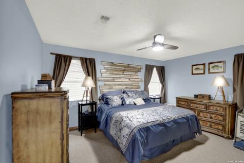 309 & 314 Sunset Lakehills TX 78063