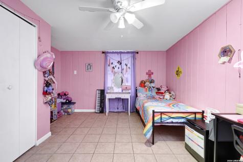 538 Golden Crown Drive San Antonio TX 78223