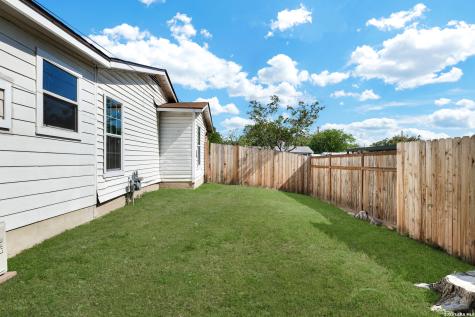 538 Golden Crown Drive San Antonio TX 78223