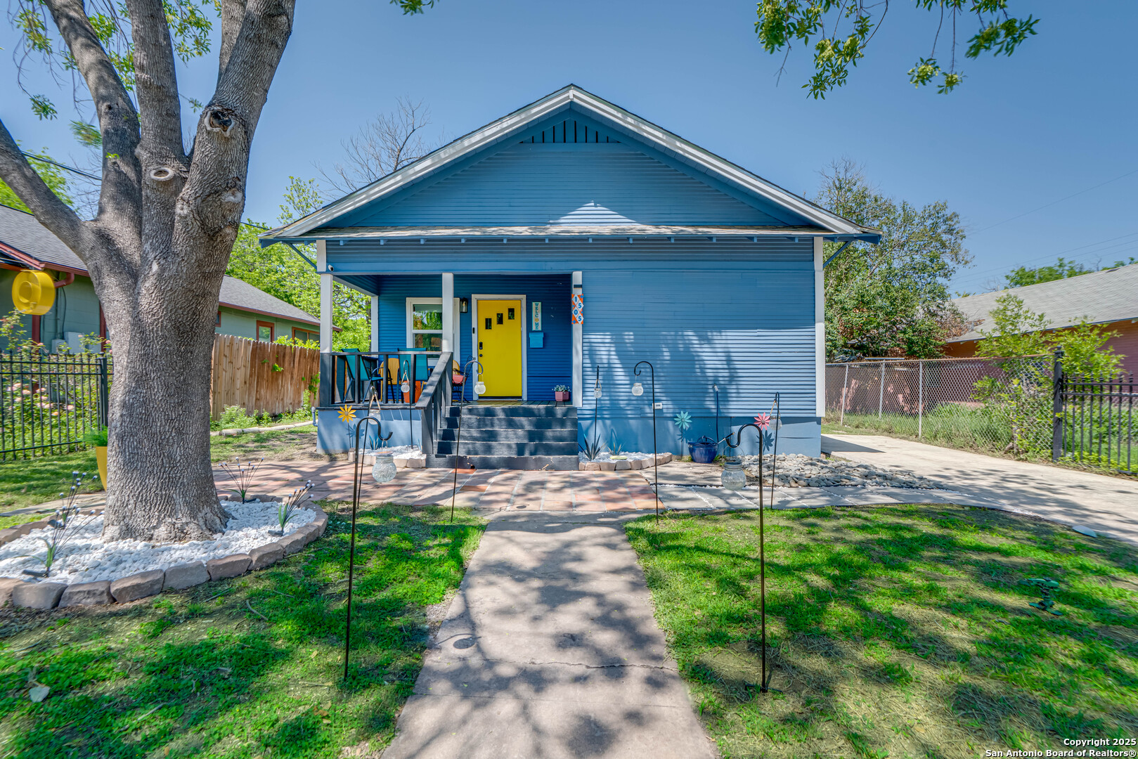 1505 W Craig Place San Antonio TX 78201