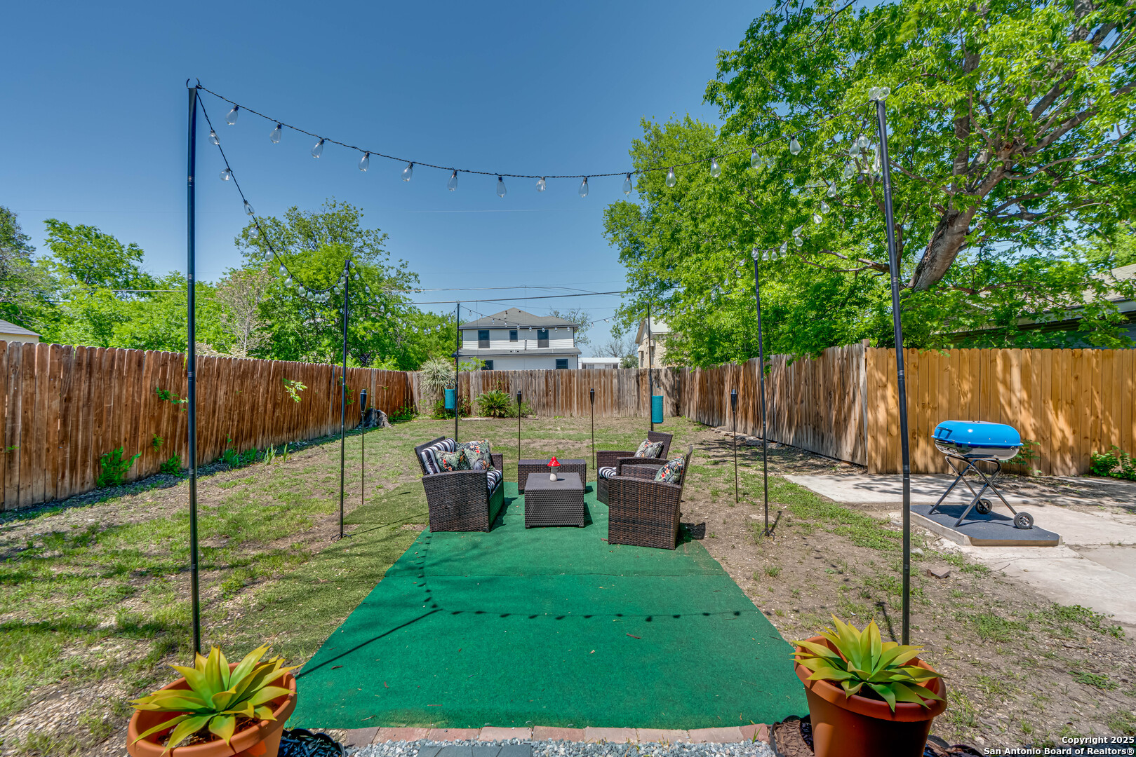 1505 W Craig Place San Antonio TX 78201