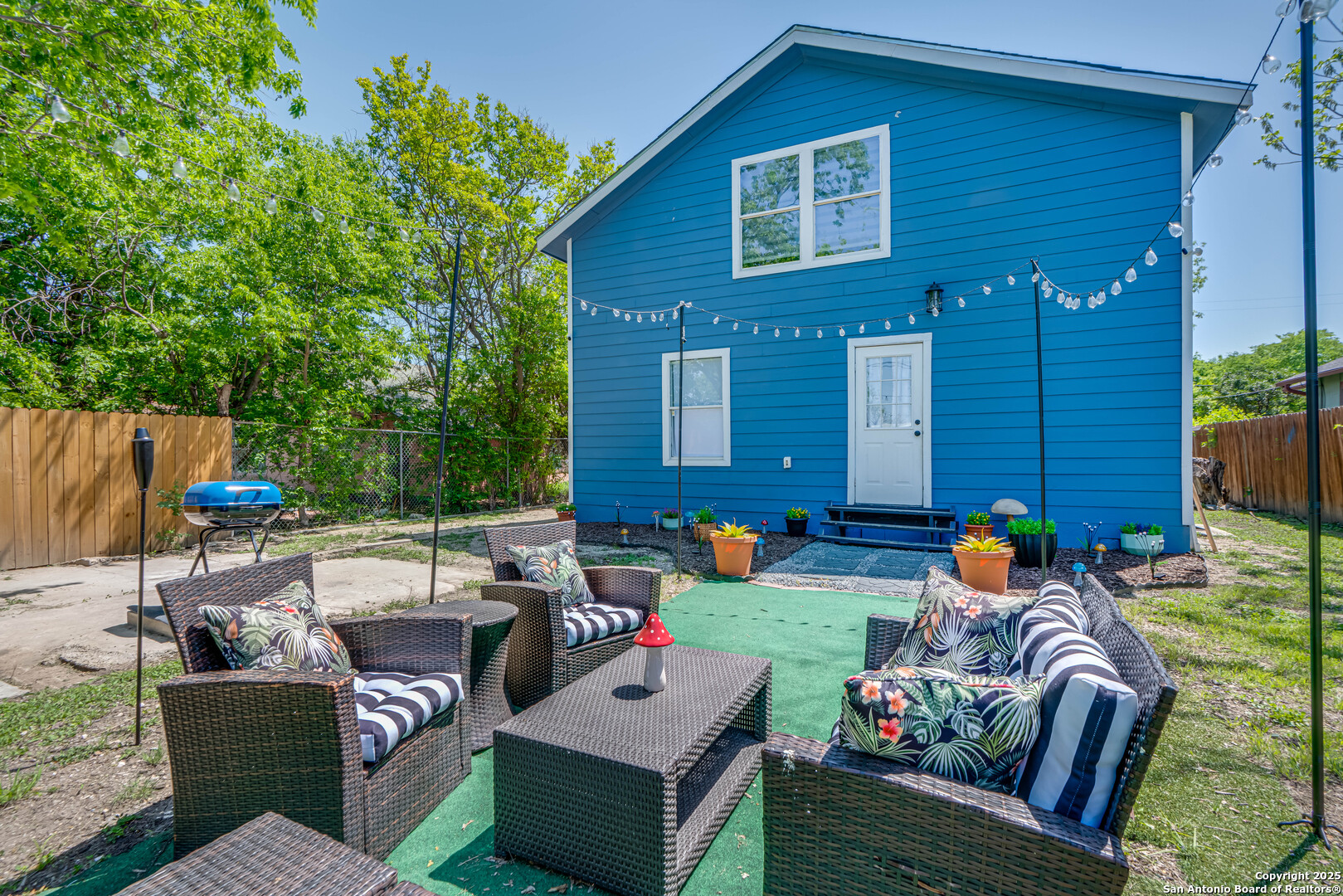 1505 W Craig Place San Antonio TX 78201