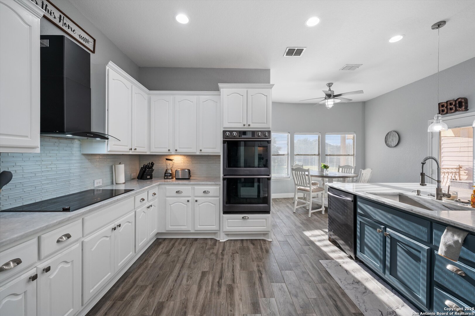 6904 Laura Heights Schertz TX 78154