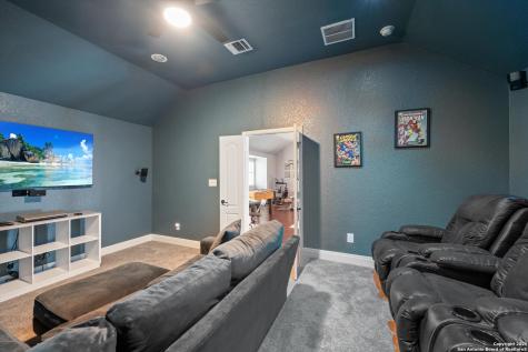 6904 Laura Heights Schertz TX 78154