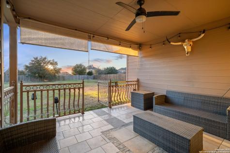 6904 Laura Heights Schertz TX 78154