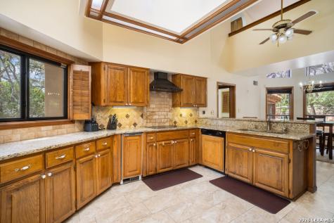 13137 Hunters Ledge San Antonio TX 78230
