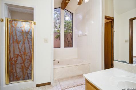 13137 Hunters Ledge San Antonio TX 78230