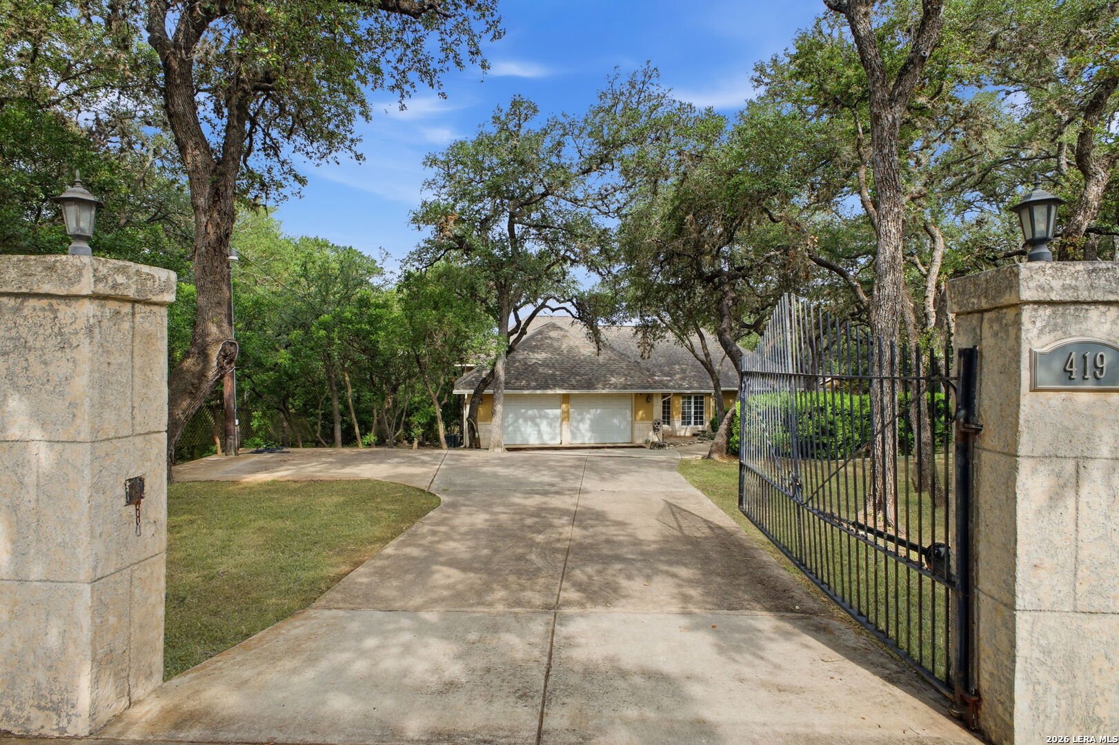 419 S Rolling View San Antonio TX 78253