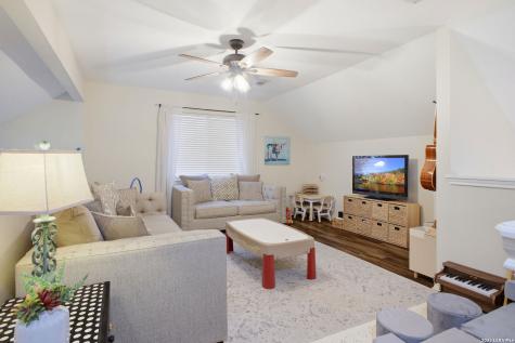 15711 Knollcliff San Antonio TX 78247