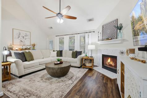 15711 Knollcliff San Antonio TX 78247