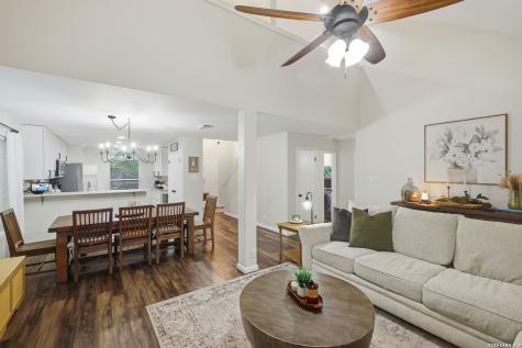 15711 Knollcliff San Antonio TX 78247