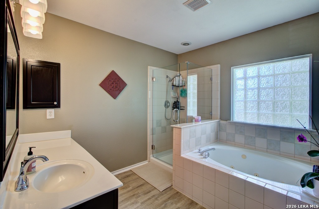 2103 Shoreham San Antonio TX 78260