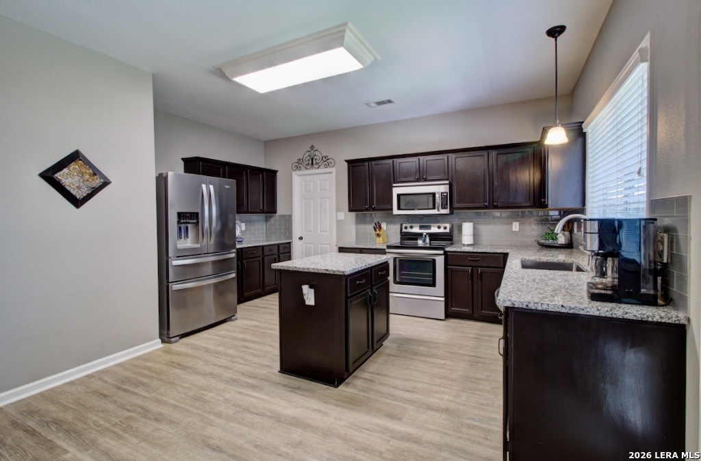 2103 Shoreham San Antonio TX 78260