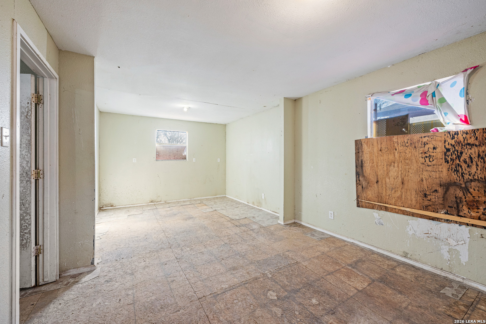 920 S San Joaquin San Antonio TX 78237