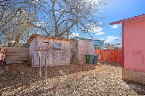 920 S San Joaquin San Antonio TX 78237