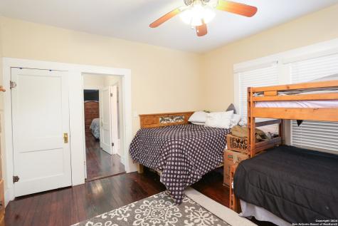 511 Devine Street San Antonio TX 78210